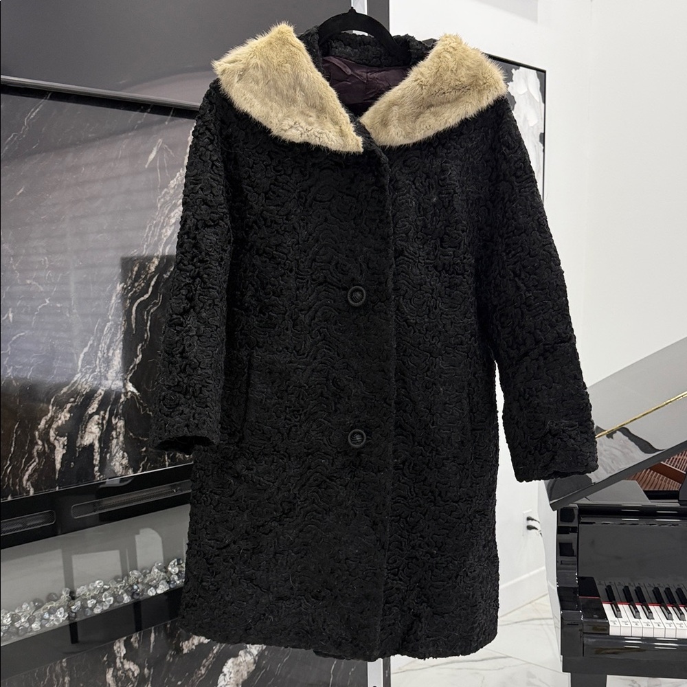 Elegant Black Real Fur Collar Coat